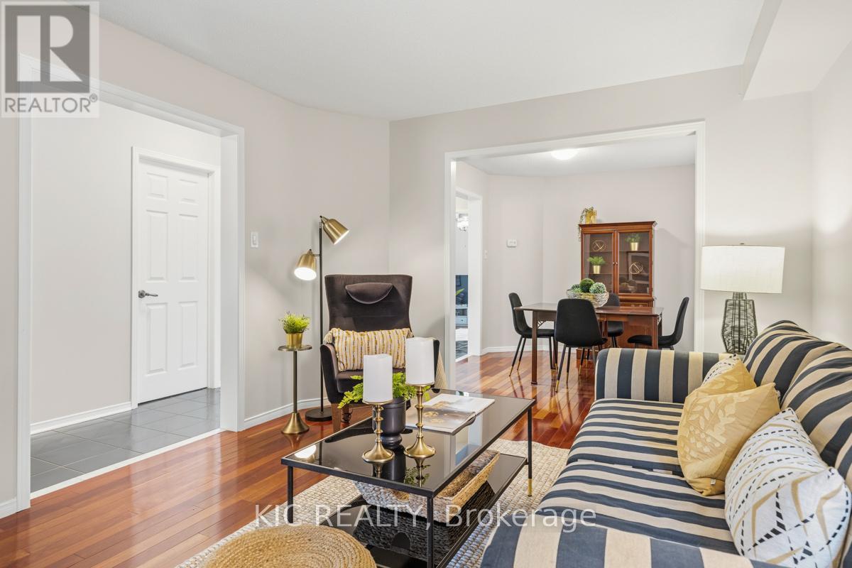 2 Bayel Crescent, Richmond Hill, Ontario  L4S 1C2 - Photo 9 - N13085160