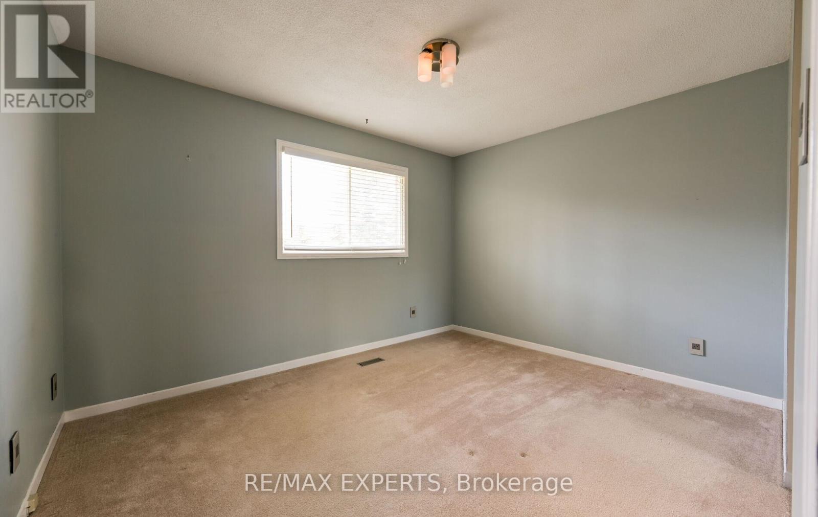 13 Oriole Court, Barrie (Cundles East), Ontario  L4M 5N1 - Photo 16 - S13084798