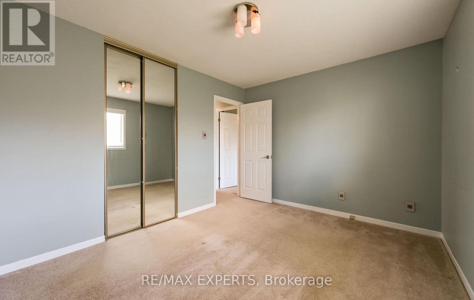 13 Oriole Court, Barrie (Cundles East), Ontario  L4M 5N1 - Photo 18 - S13084798