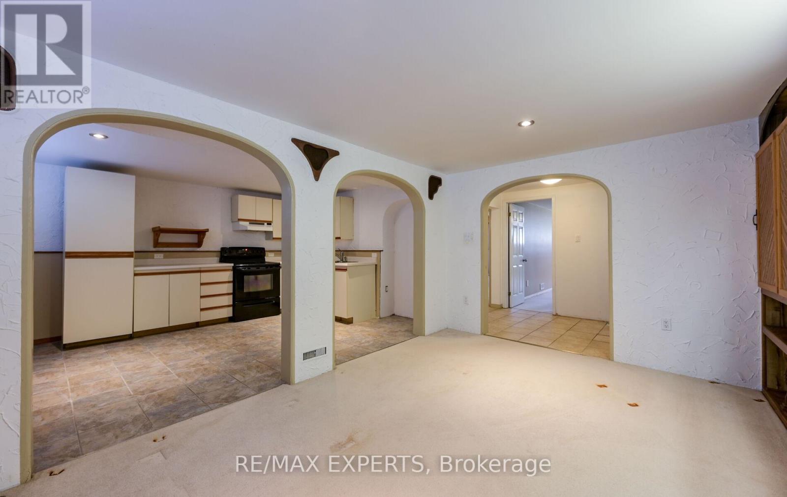 13 Oriole Court, Barrie (Cundles East), Ontario  L4M 5N1 - Photo 31 - S13084798
