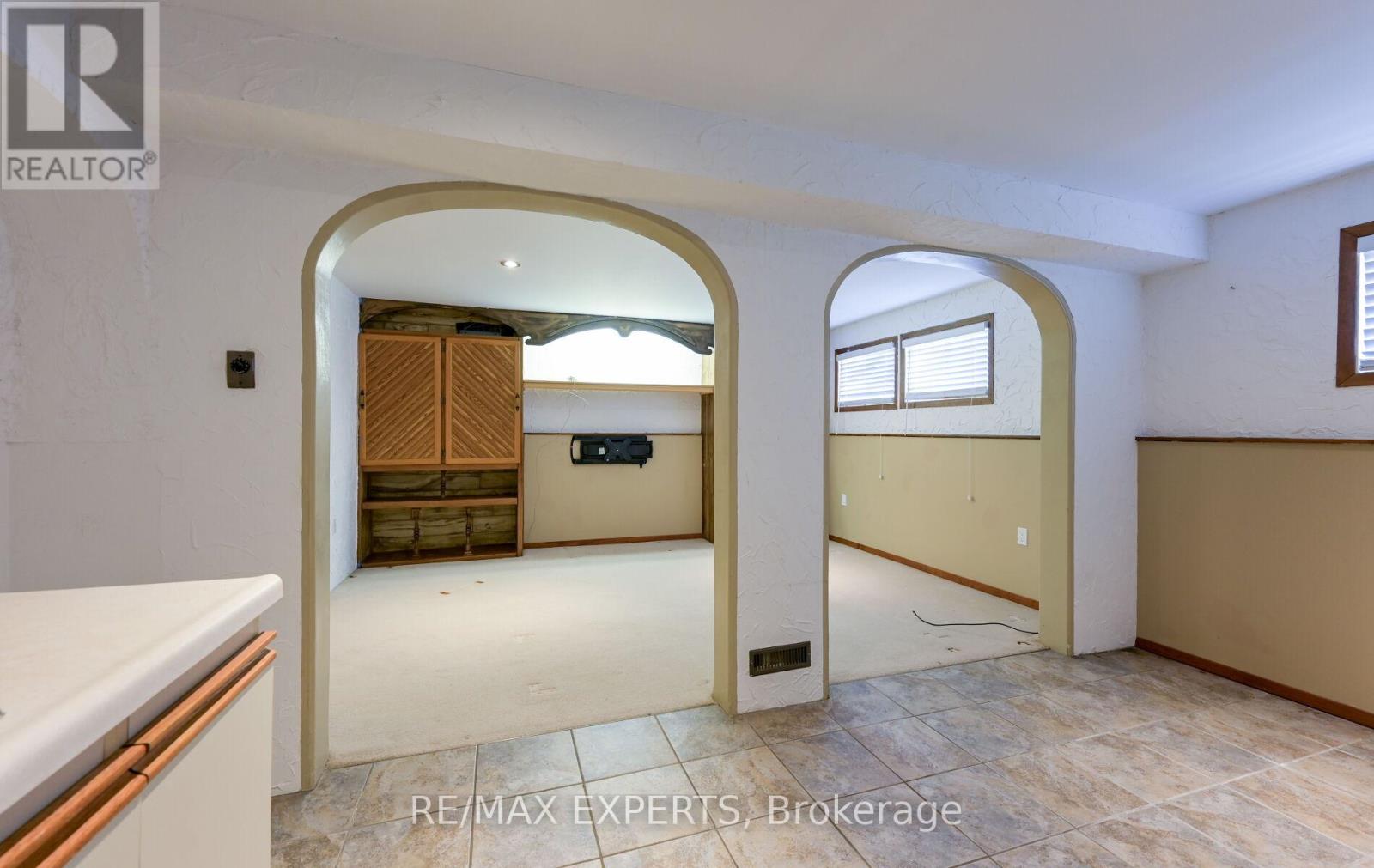 13 Oriole Court, Barrie (Cundles East), Ontario  L4M 5N1 - Photo 34 - S13084798
