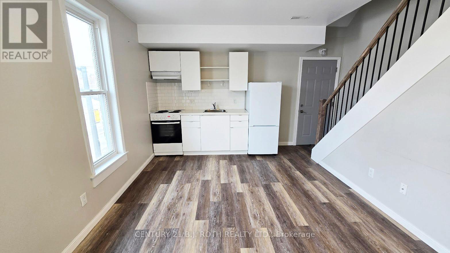 4 - 44 Front Street S, Orillia, Ontario  L3V 4S3 - Photo 3 - S13084936
