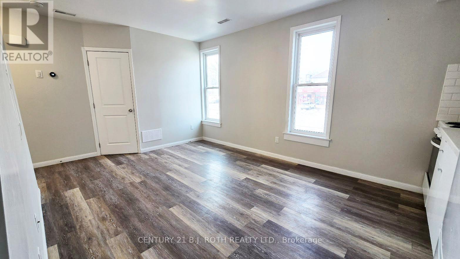 4 - 44 Front Street S, Orillia, Ontario  L3V 4S3 - Photo 5 - S13084936