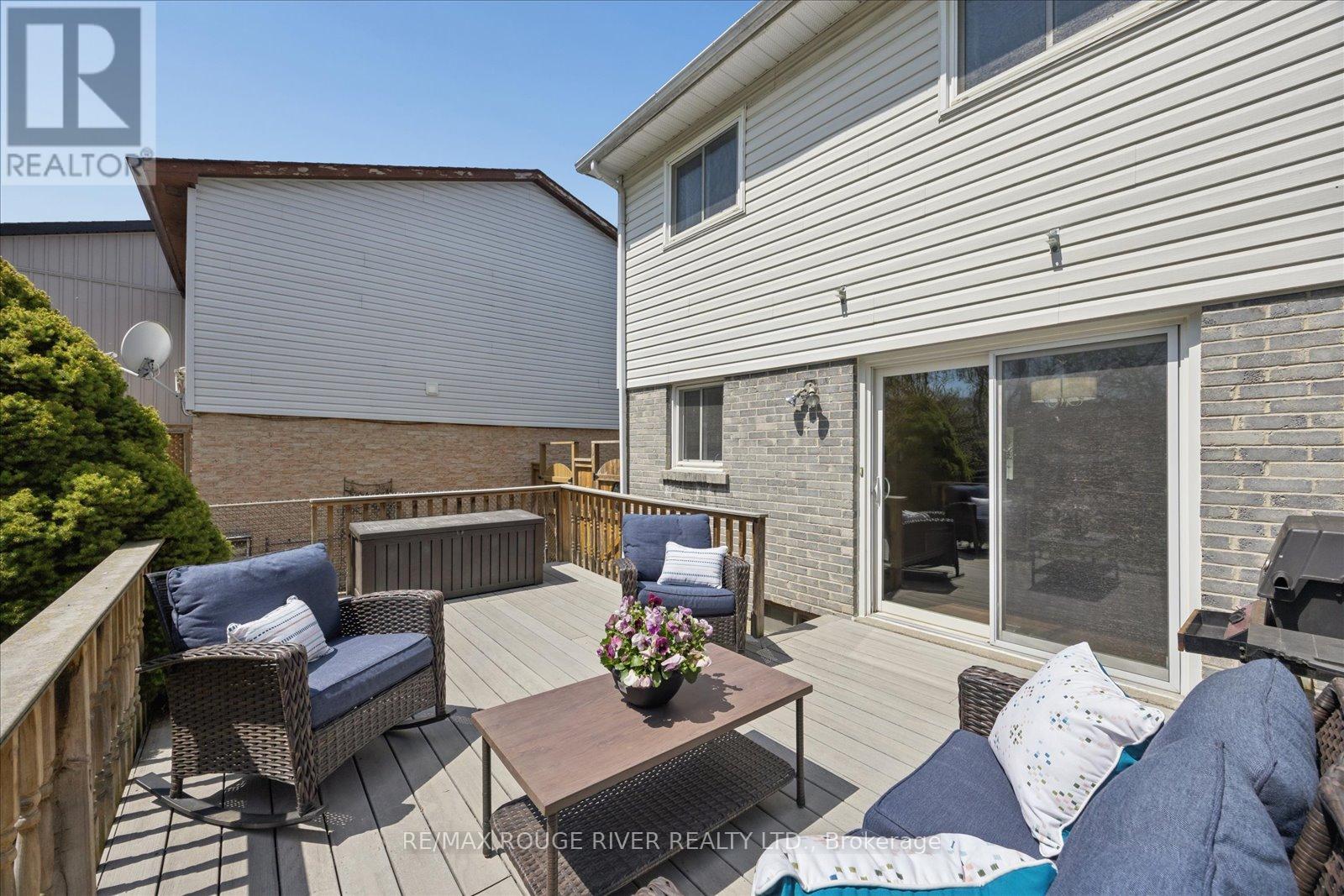 886 Gentry Crescent, Oshawa, Ontario  L1K 1L8 - Photo 25 - E13085264