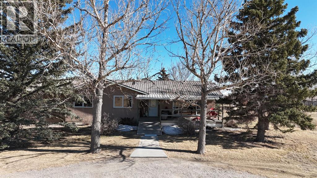 55025 RR 221, Magrath, Alberta