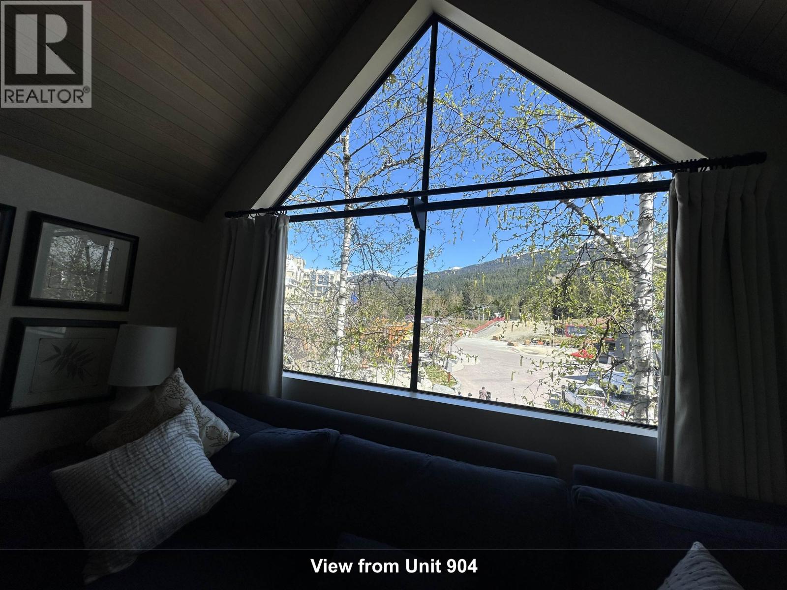 904wk15 4293 Mountain Square, Whistler, British Columbia  V8E 1B8 - Photo 18 - R3118495