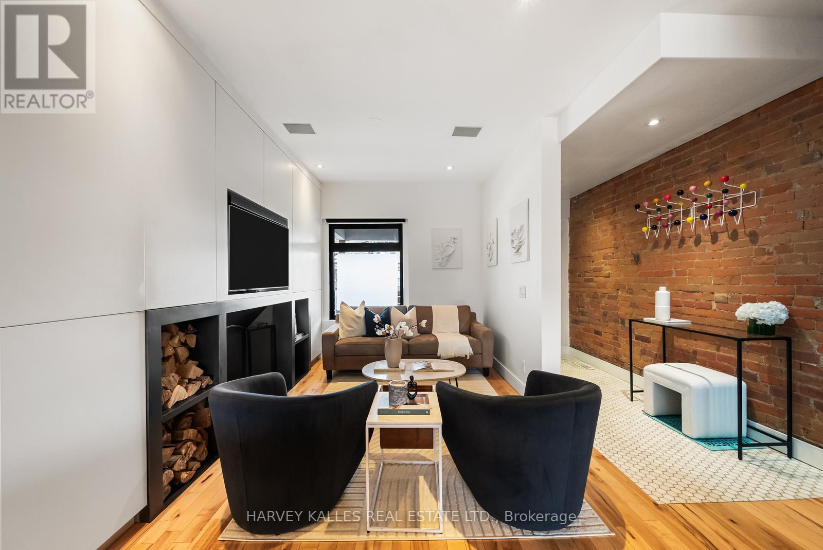 208 Emerson Avenue, Toronto, Ontario  M6H 3T6 - Photo 3 - W13084800