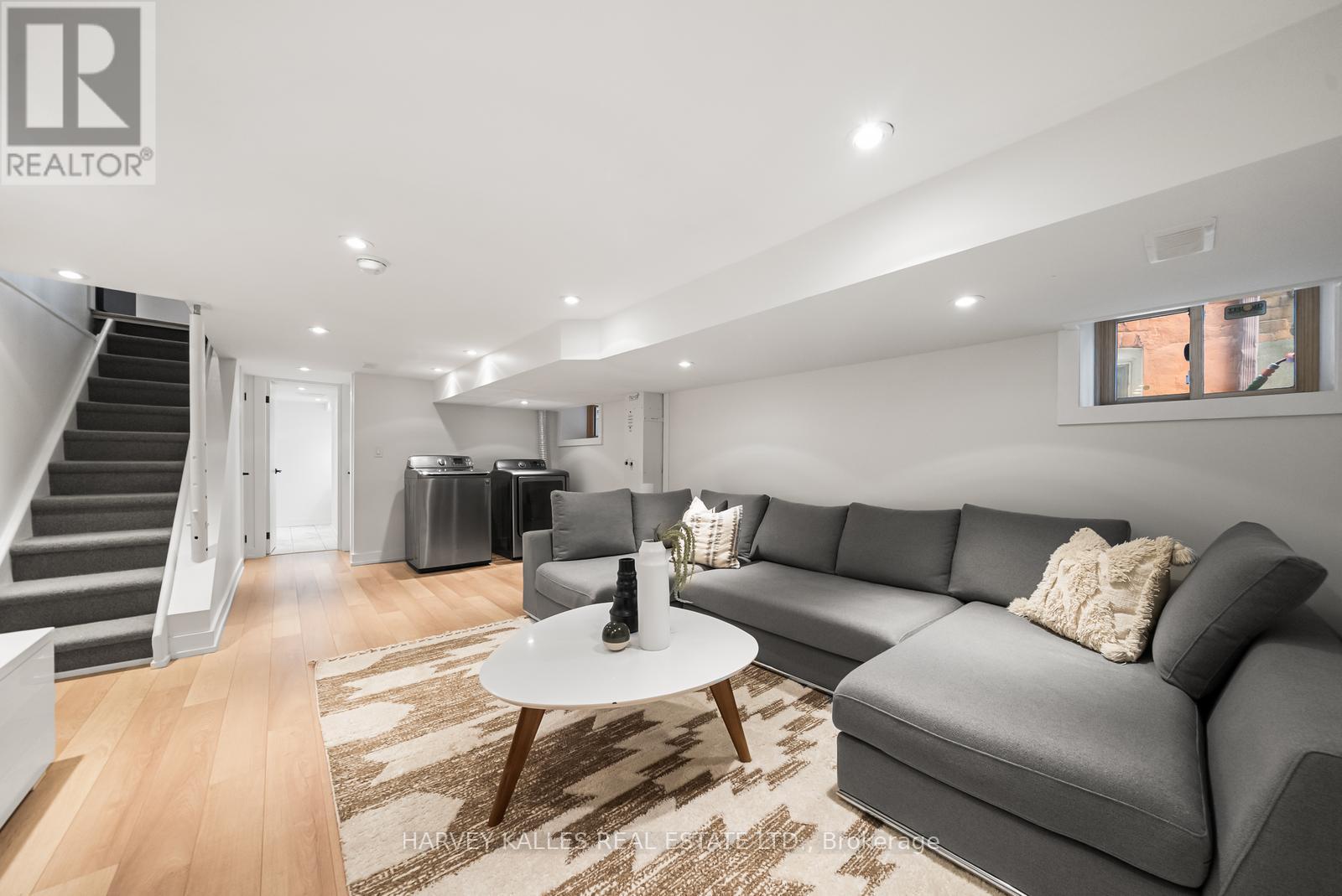 208 Emerson Avenue, Toronto, Ontario  M6H 3T6 - Photo 34 - W13084800