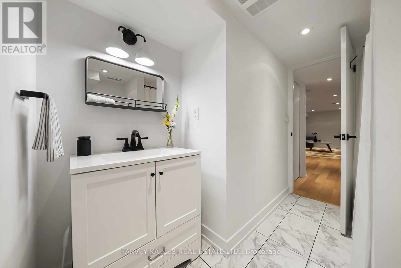 208 Emerson Avenue, Toronto, Ontario  M6H 3T6 - Photo 38 - W13084800