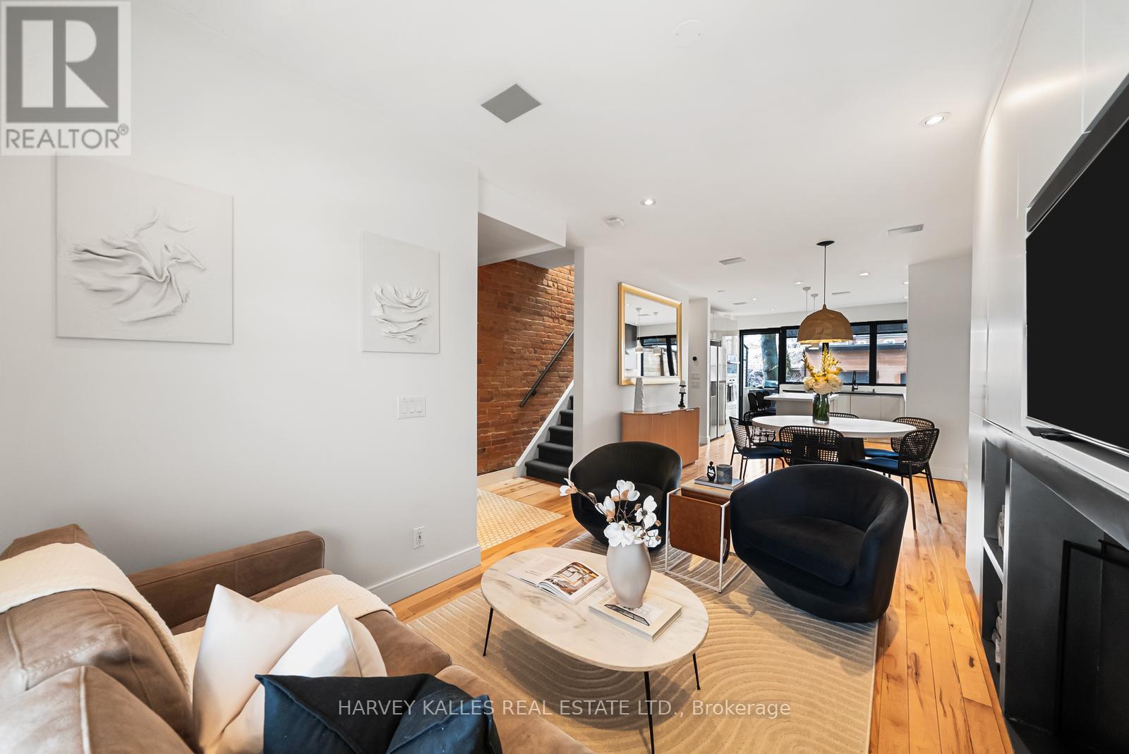 208 Emerson Avenue, Toronto, Ontario  M6H 3T6 - Photo 6 - W13084800