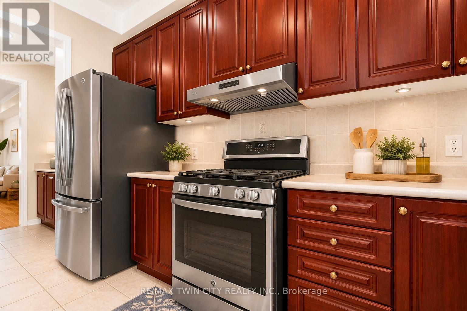 6 Canarygrass Drive, Brampton, Ontario  L6R 3C4 - Photo 11 - W13084804
