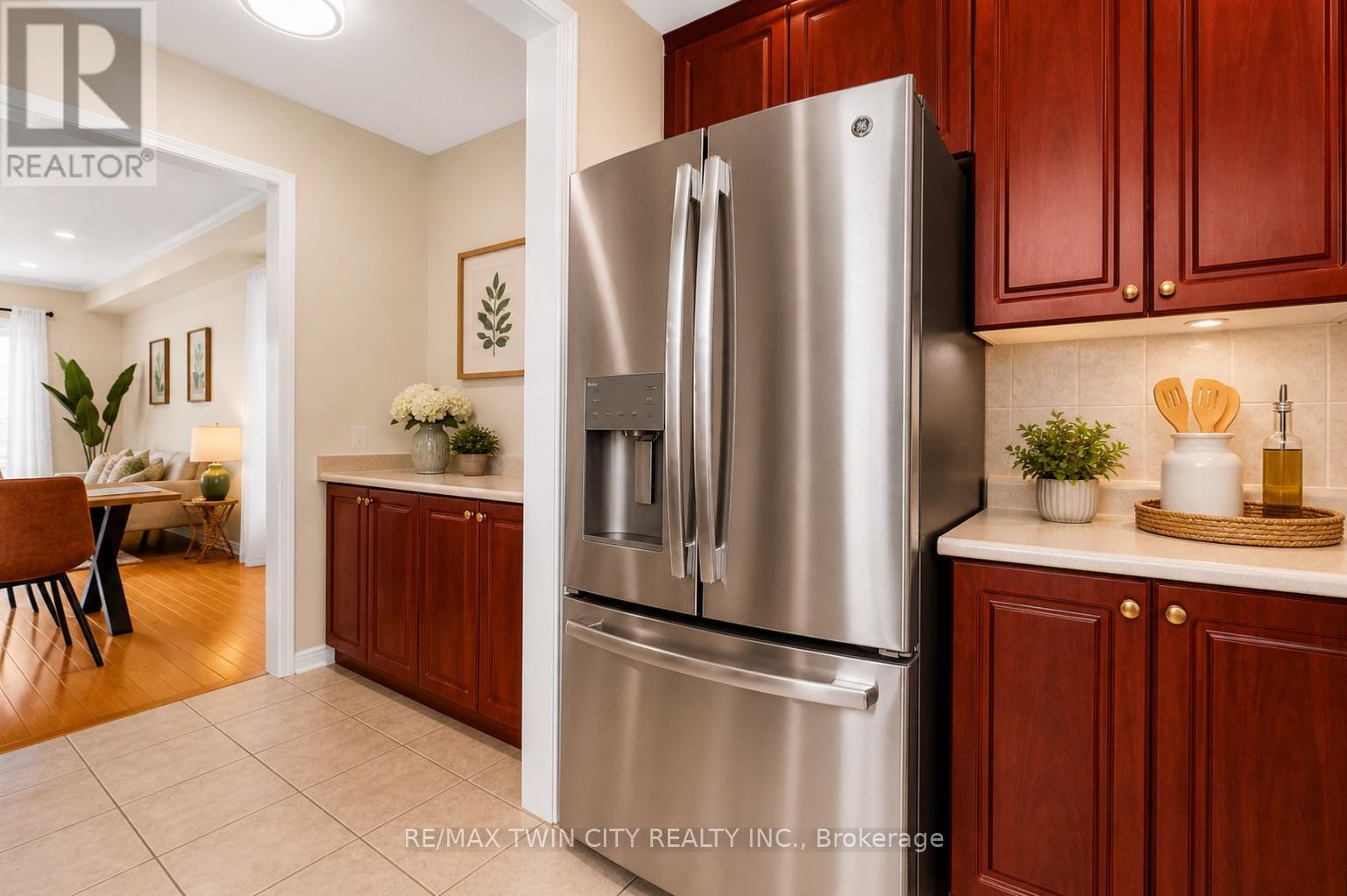 6 Canarygrass Drive, Brampton, Ontario  L6R 3C4 - Photo 12 - W13084804