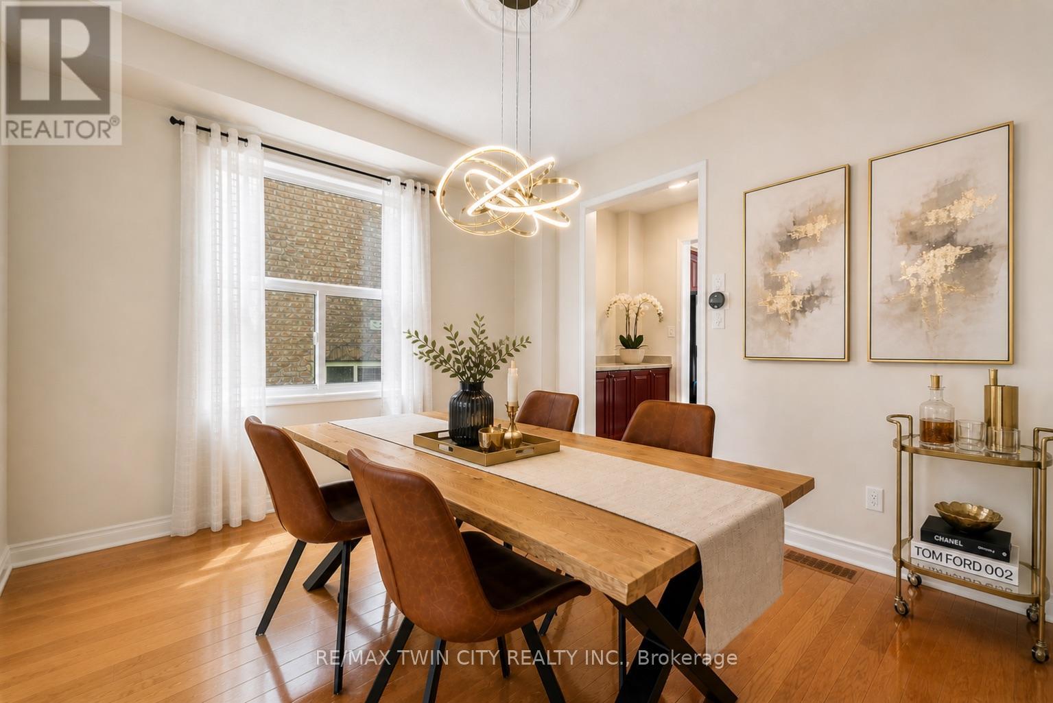 6 Canarygrass Drive, Brampton, Ontario  L6R 3C4 - Photo 4 - W13084804