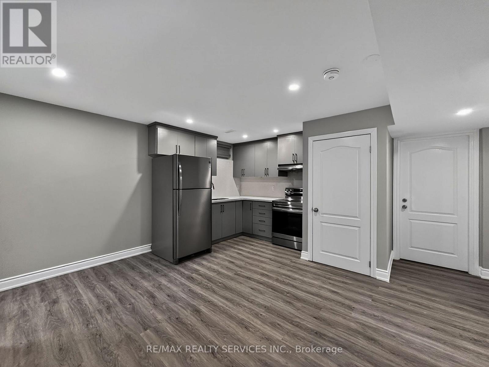 Bsmt - 36 Lionhead Golf Club Road, Brampton, Ontario  L6Y 1P3 - Photo 4 - W13084818