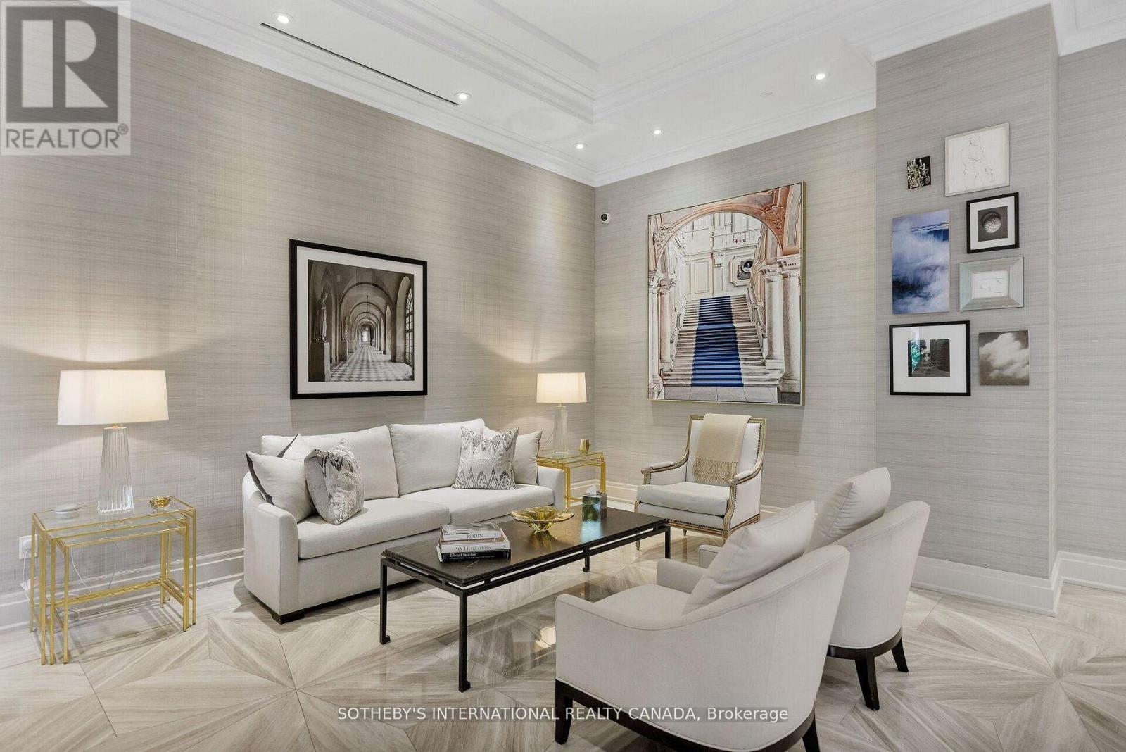 Th 2 - 4 The Kingsway, Toronto, Ontario  M8X 2T1 - Photo 44 - W13084852