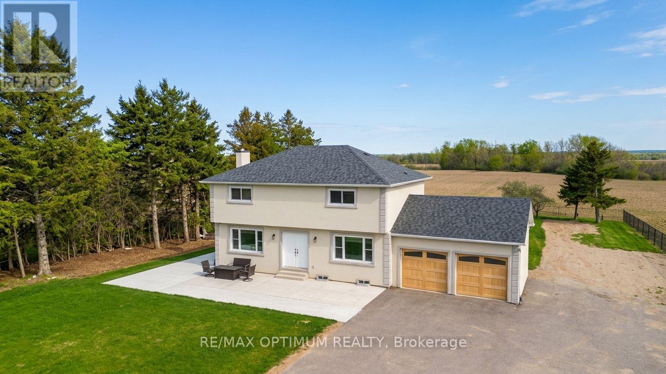 10420 Heritage Road, Brampton, Ontario  L7A 0E7 - Photo 2 - W13084988