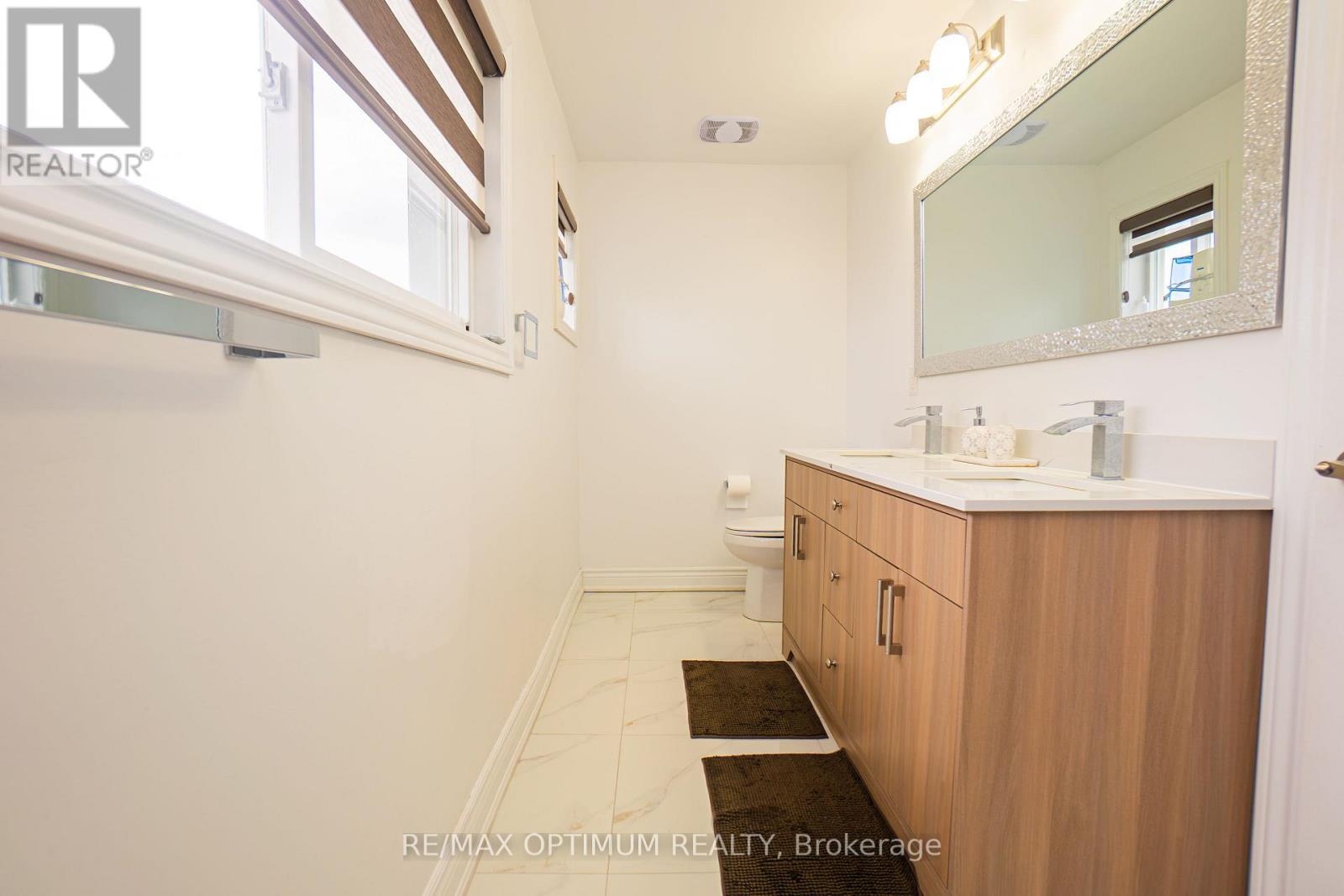 10420 Heritage Road, Brampton, Ontario  L7A 0E7 - Photo 9 - W13084988