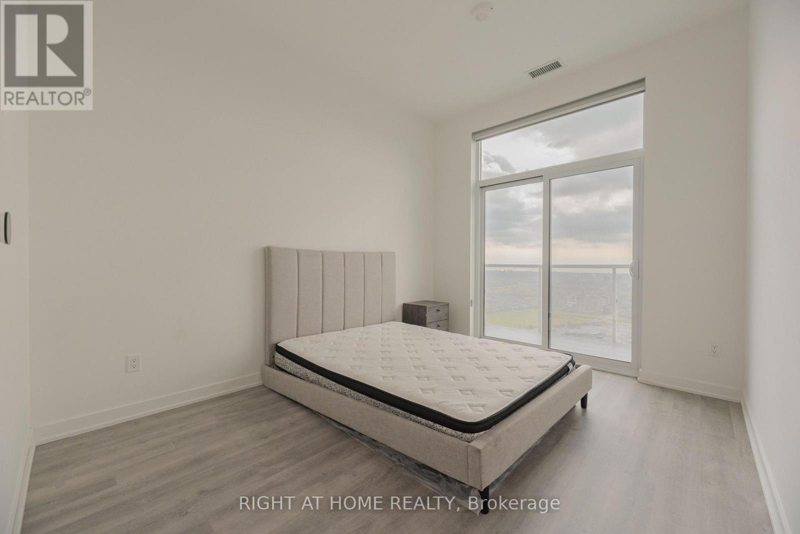 Ph3 - 5105 Hurontario Street, Mississauga, Ontario  L4Z 0C9 - Photo 17 - W13084996