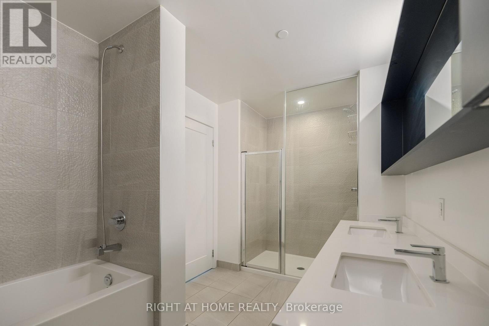 Ph3 - 5105 Hurontario Street, Mississauga, Ontario  L4Z 0C9 - Photo 21 - W13084996