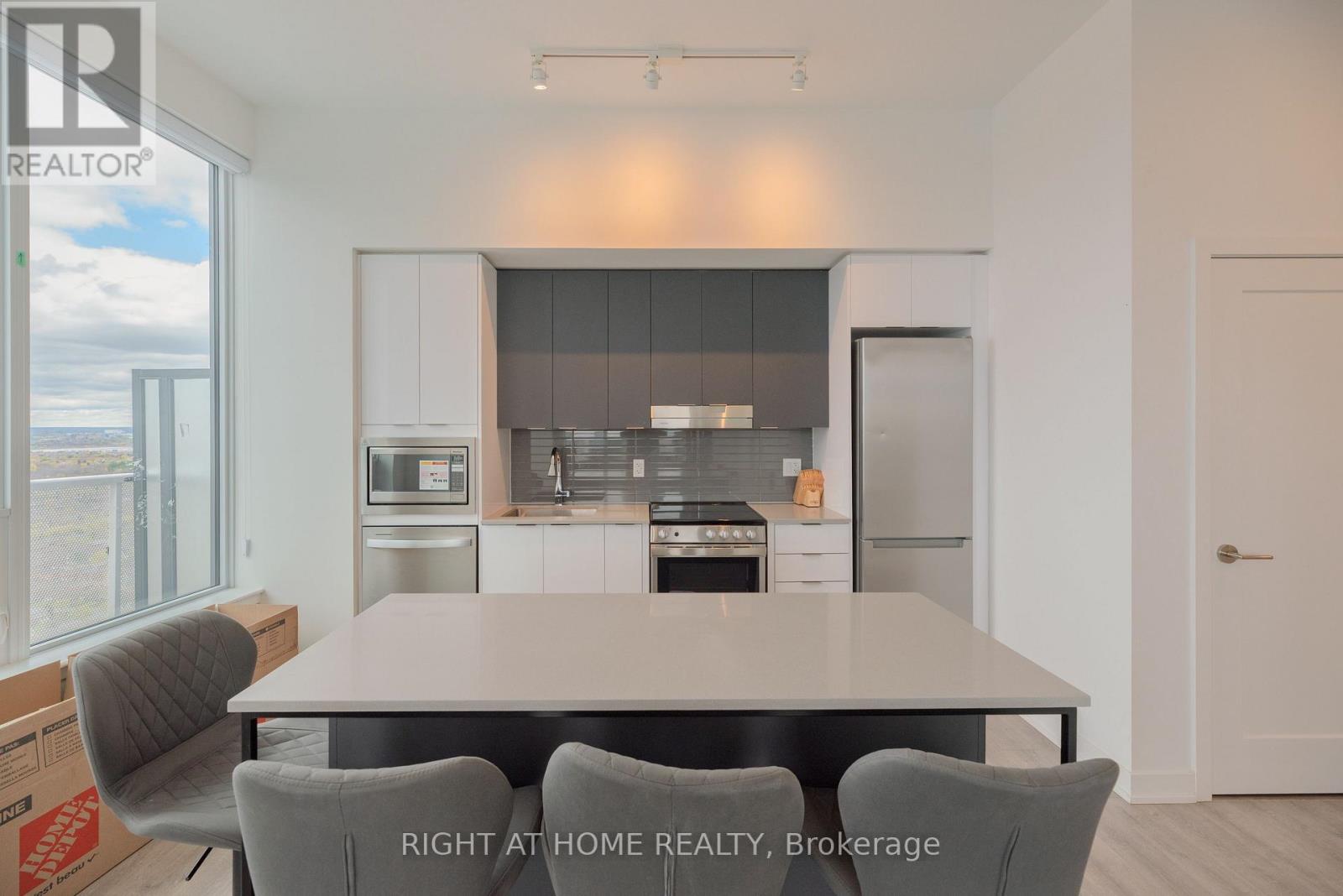 Ph3 - 5105 Hurontario Street, Mississauga, Ontario  L4Z 0C9 - Photo 28 - W13084996