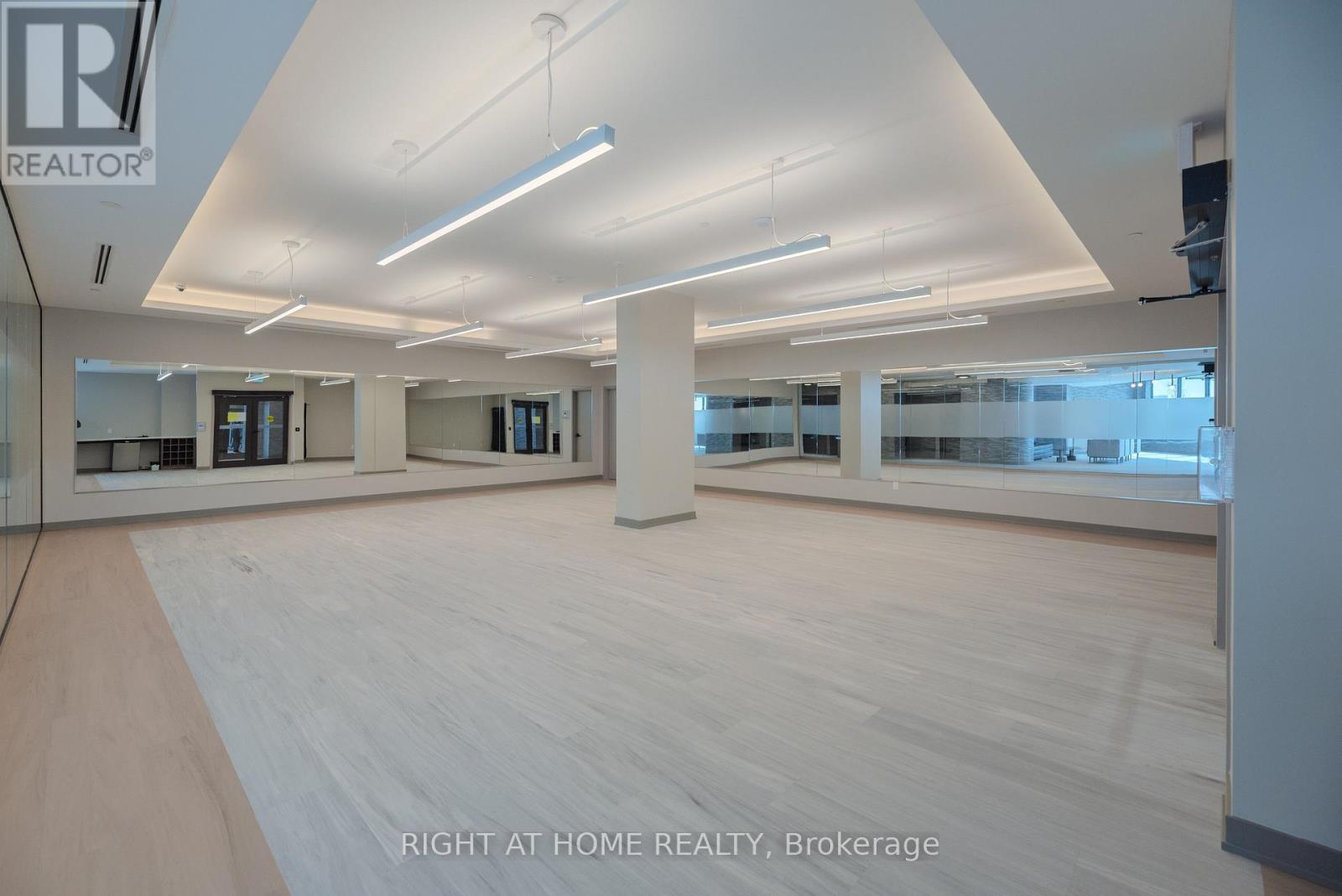 Ph3 - 5105 Hurontario Street, Mississauga, Ontario  L4Z 0C9 - Photo 44 - W13084996