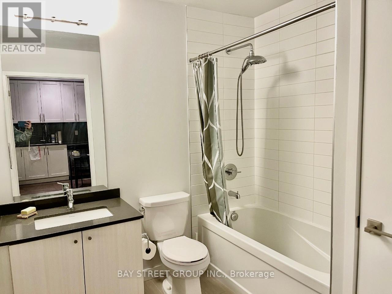 416 - 4055 Parkside Village Drive, Mississauga, Ontario  L5B 0K8 - Photo 9 - W13085038