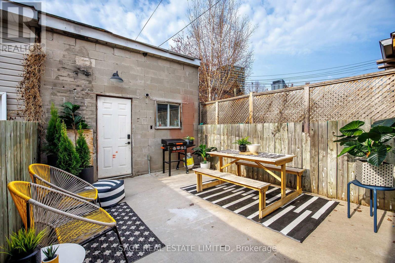 138 Lappin Avenue, Toronto, Ontario  M6H 1Y5 - Photo 35 - W13085076