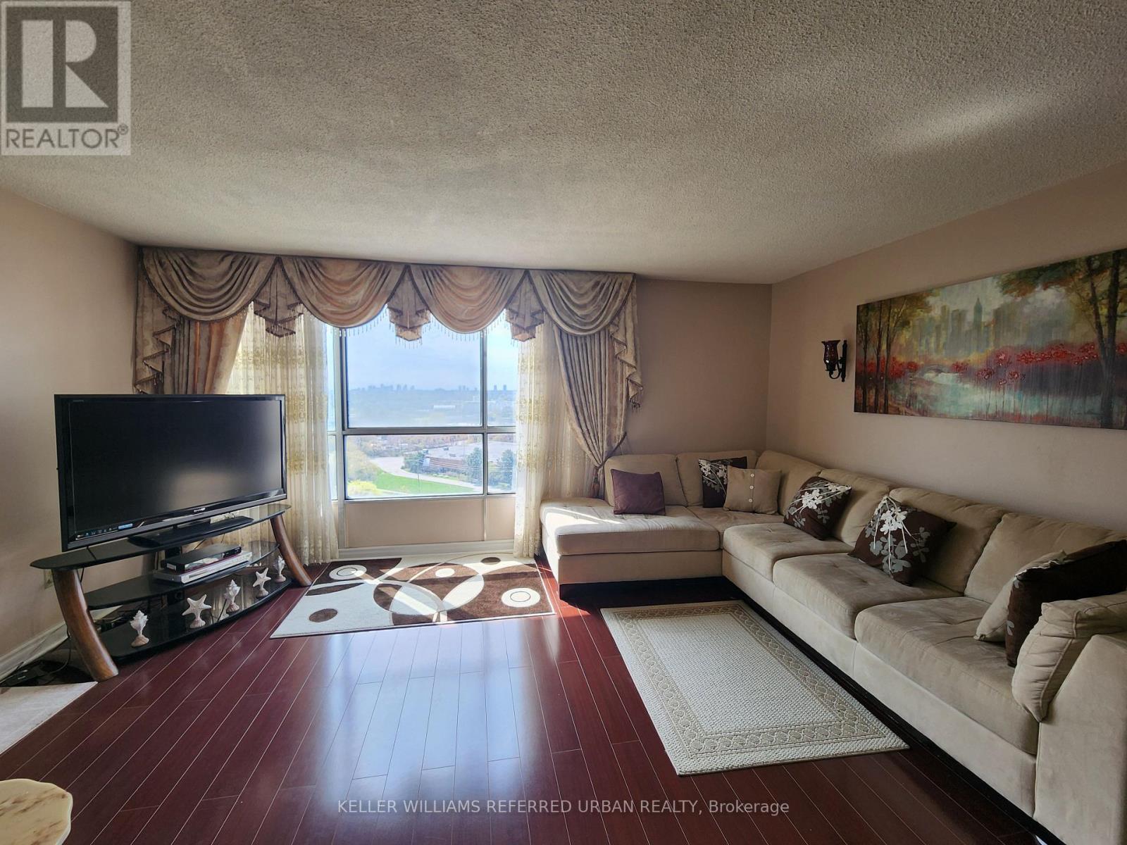 1609 - 10 Martha Eaton Way, Toronto, Ontario  M6M 5B3 - Photo 2 - W13085098