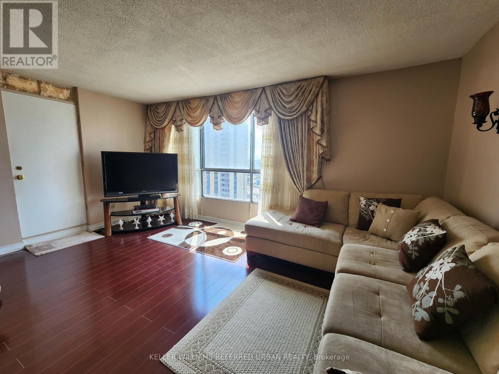 1609 - 10 Martha Eaton Way, Toronto, Ontario  M6M 5B3 - Photo 3 - W13085098