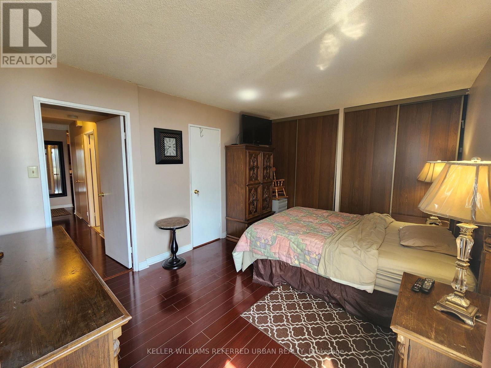 1609 - 10 Martha Eaton Way, Toronto, Ontario  M6M 5B3 - Photo 7 - W13085098