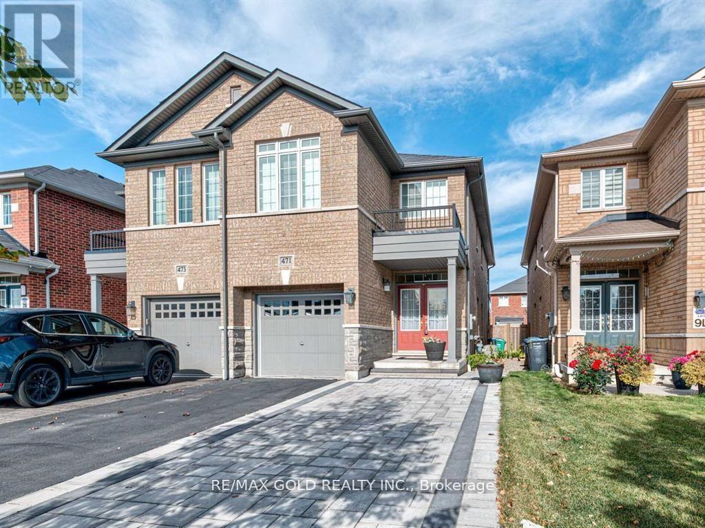 471 Meadowridge Court, Mississauga, Ontario  L5W 0E8 - Photo 1 - W13085114