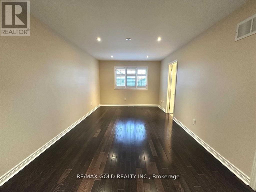 471 Meadowridge Court, Mississauga, Ontario  L5W 0E8 - Photo 22 - W13085114