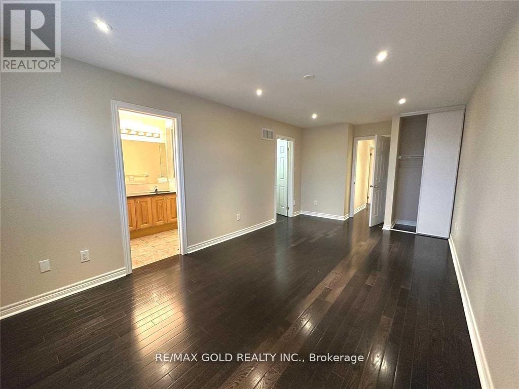 471 Meadowridge Court, Mississauga, Ontario  L5W 0E8 - Photo 23 - W13085114