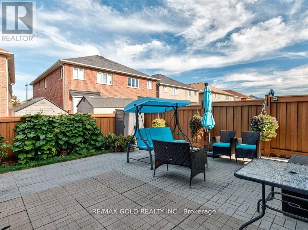 471 Meadowridge Court, Mississauga, Ontario  L5W 0E8 - Photo 37 - W13085114