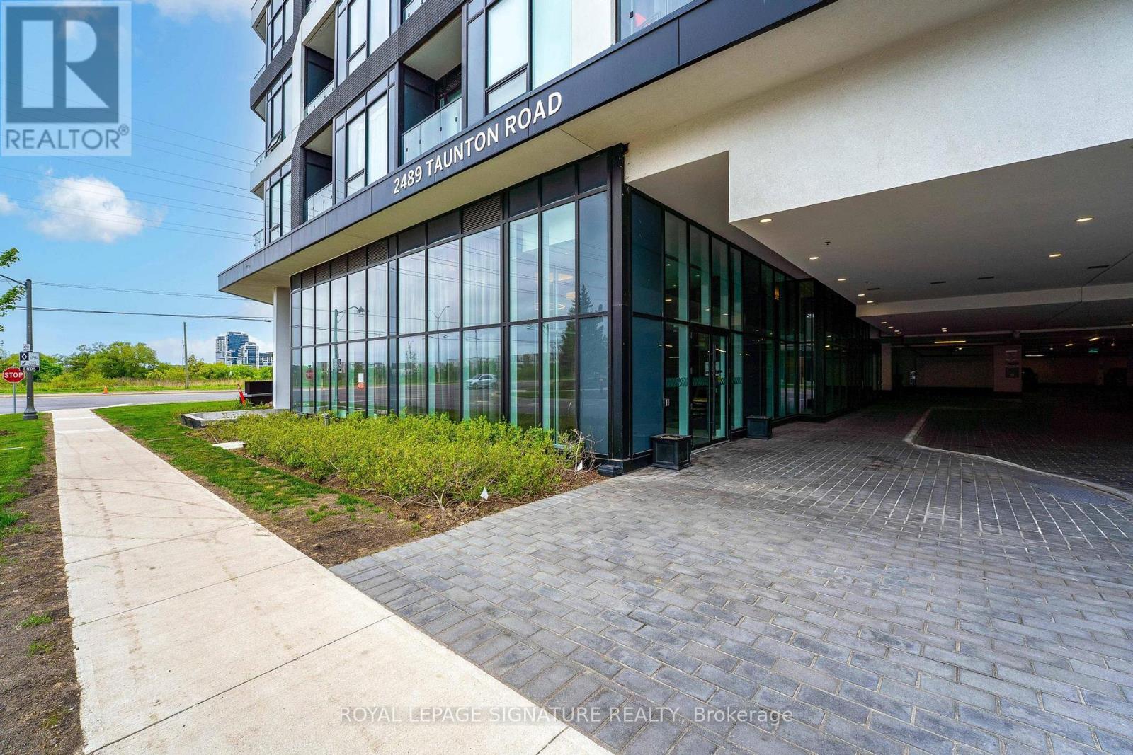 917 - 2489 Taunton Road, Oakville, Ontario  L6H 3R9 - Photo 4 - W13085168