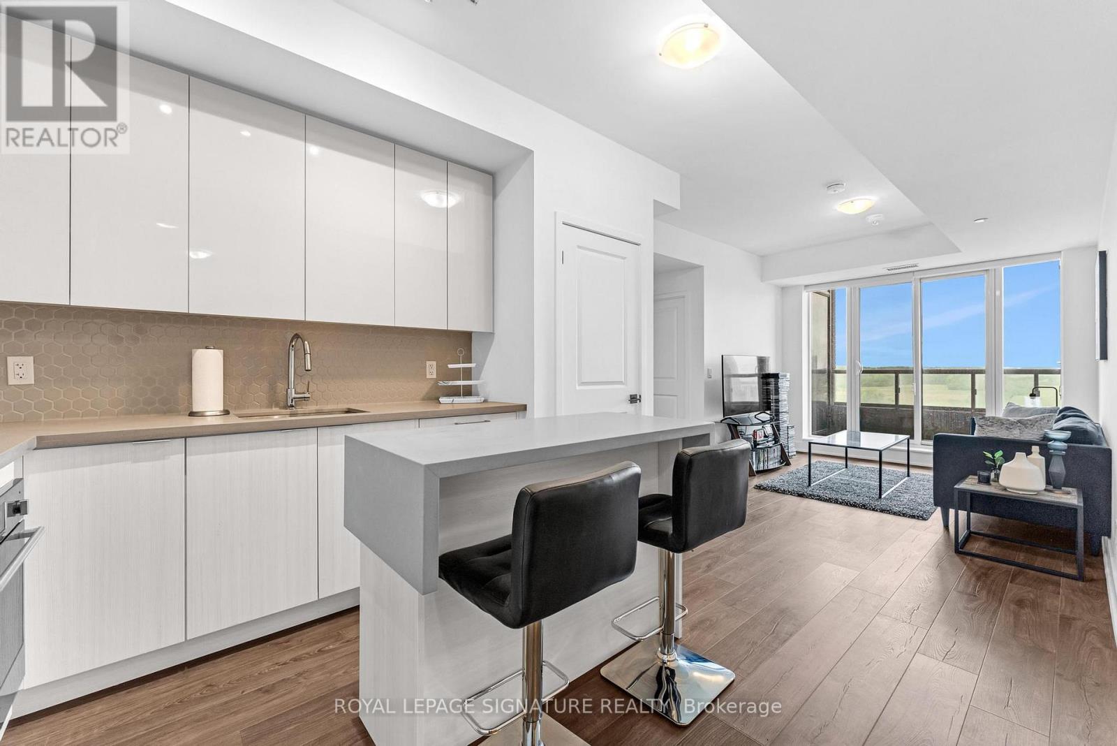 917 - 2489 Taunton Road, Oakville, Ontario  L6H 3R9 - Photo 7 - W13085168