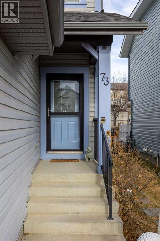 73 Sunset Heights, Cochrane, Alberta  T4C 0C7 - Photo 3 - A2284779