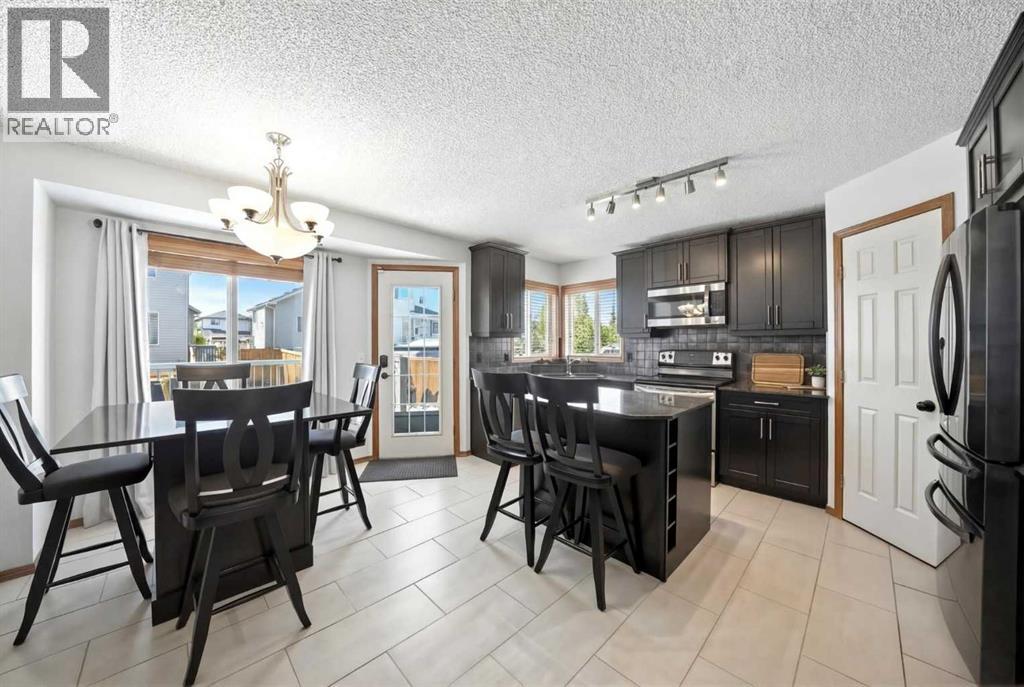 263 Coral Keys Drive Ne, Calgary, Alberta  T3J 3K5 - Photo 7 - A2288400
