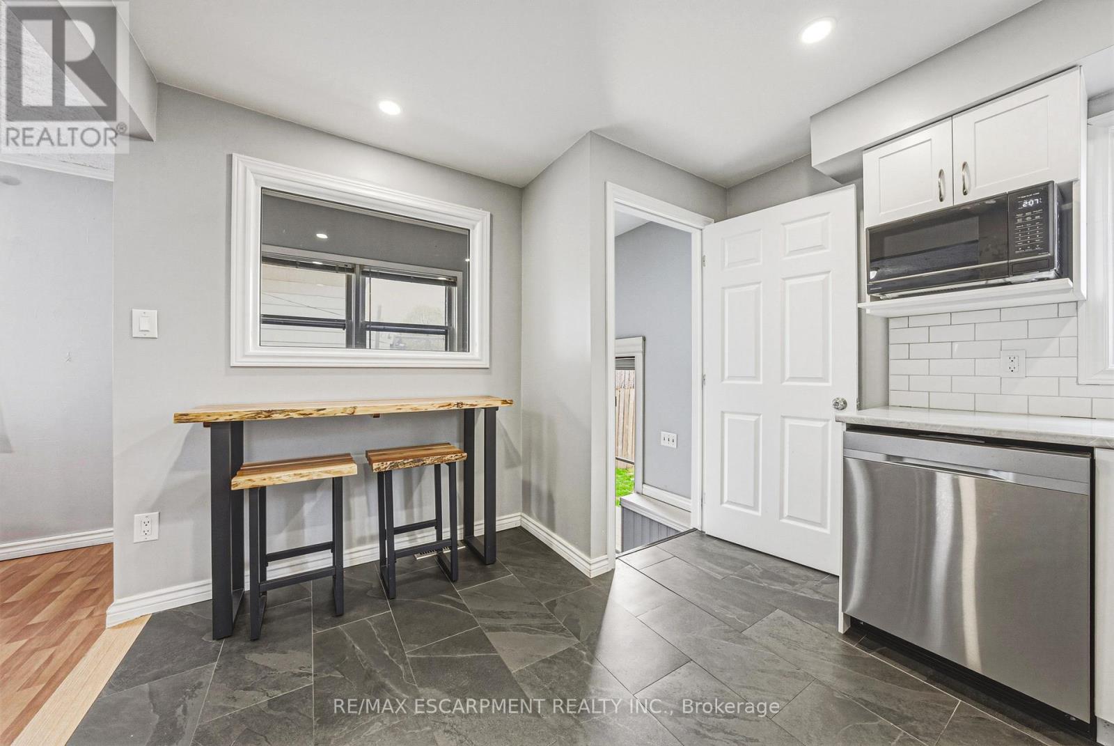 161 Ivon Avenue, Hamilton, Ontario  L8H 5S7 - Photo 7 - X13084816