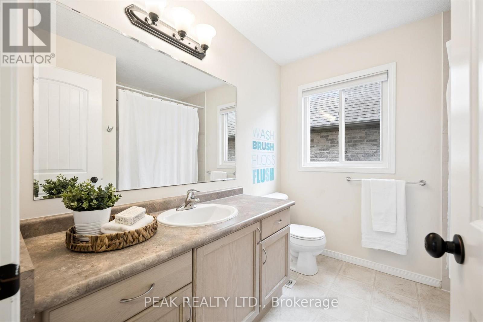 6 Sassafras Street, Kitchener, Ontario  N2N 3S4 - Photo 36 - X13084908