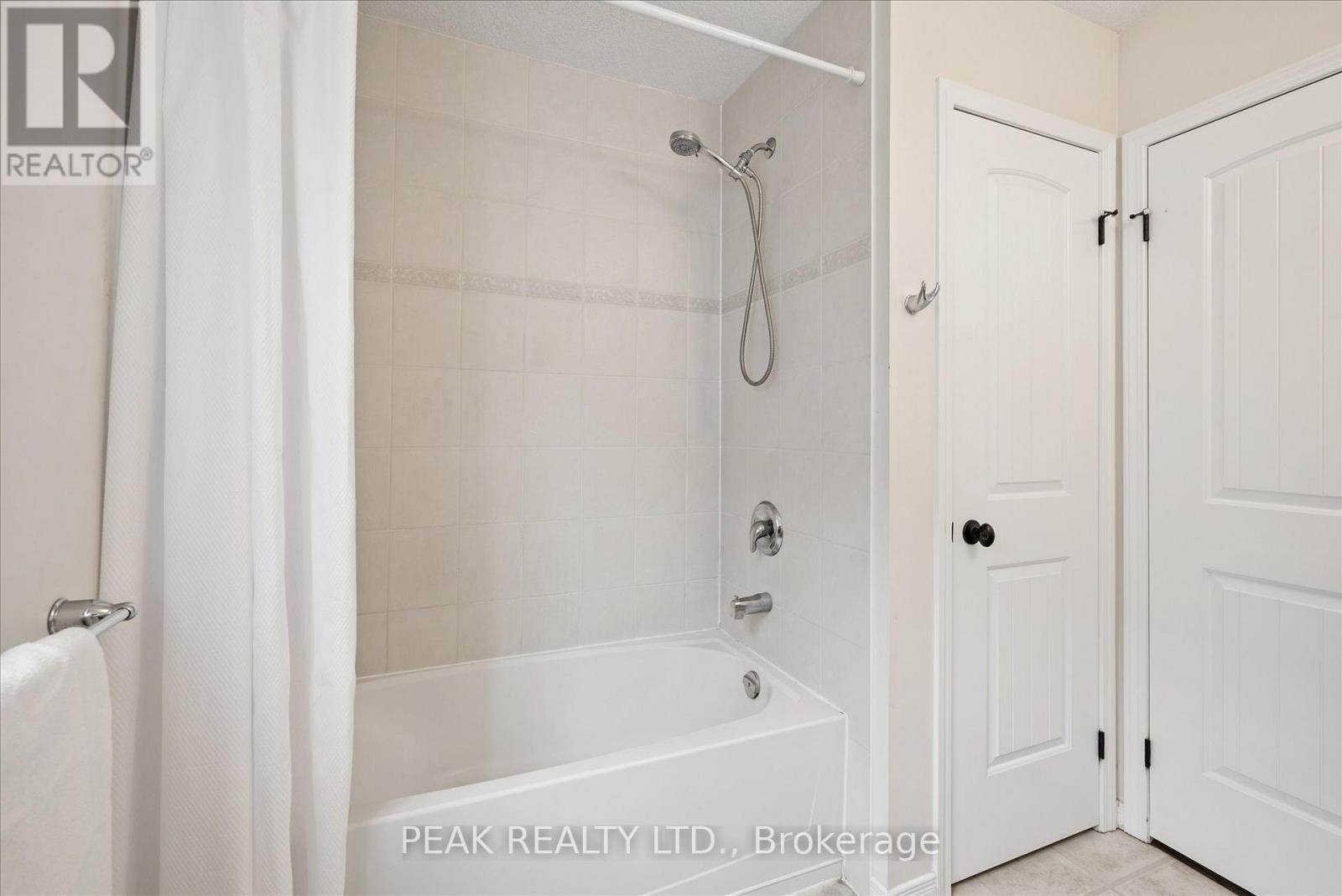 6 Sassafras Street, Kitchener, Ontario  N2N 3S4 - Photo 37 - X13084908