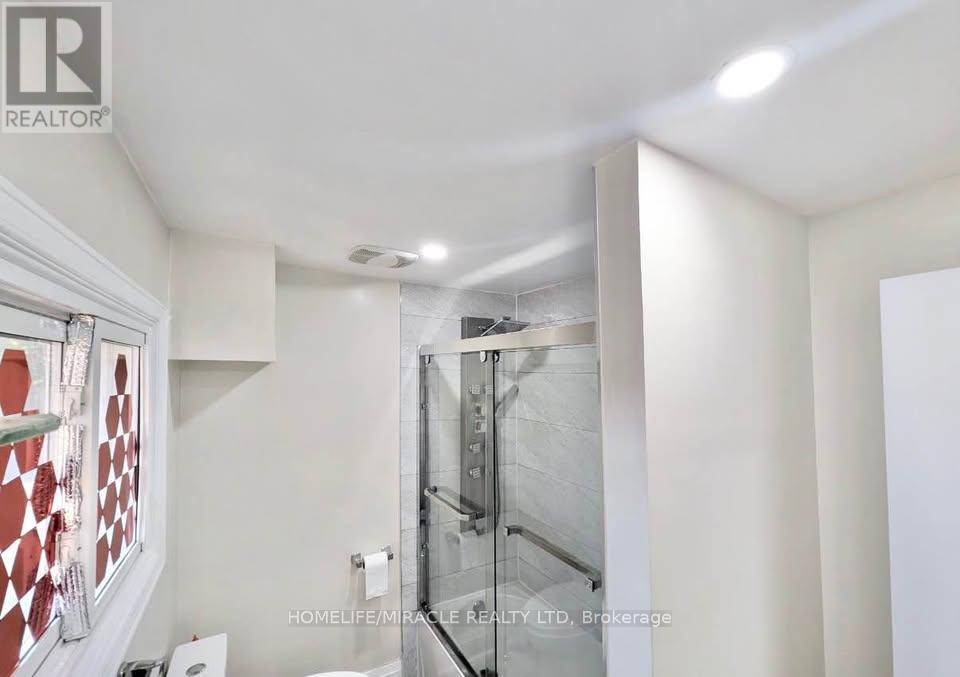 68 Briargate Drive, Kitchener, Ontario  N2E 2J8 - Photo 13 - X13084960