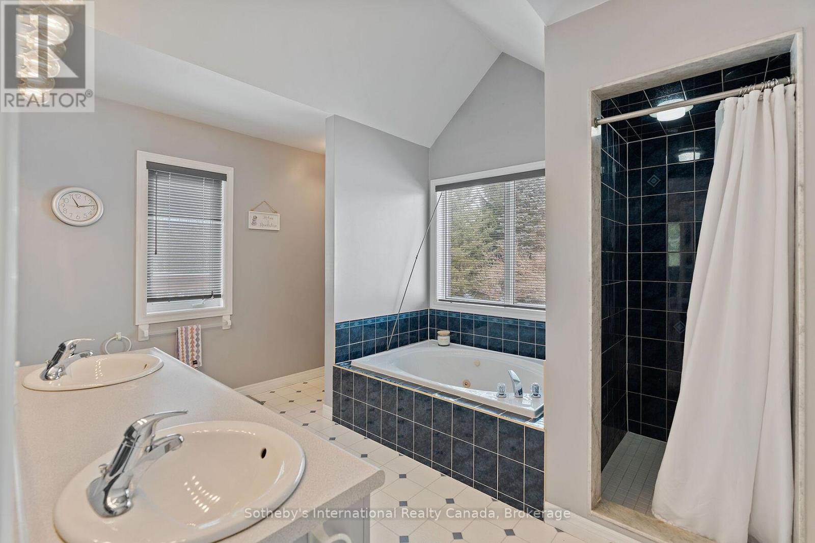 2091 Country Lane Court, Milton, Ontario  L0P 1J0 - Photo 20 - W13085288