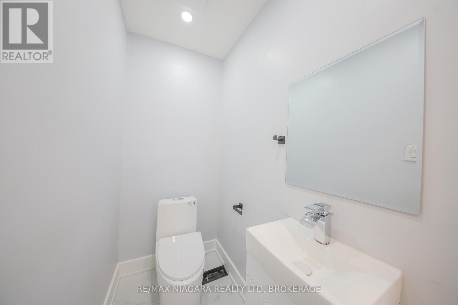 5 Meadowvale Drive, St. Catharines, Ontario  L2N 3Z6 - Photo 17 - X13085200