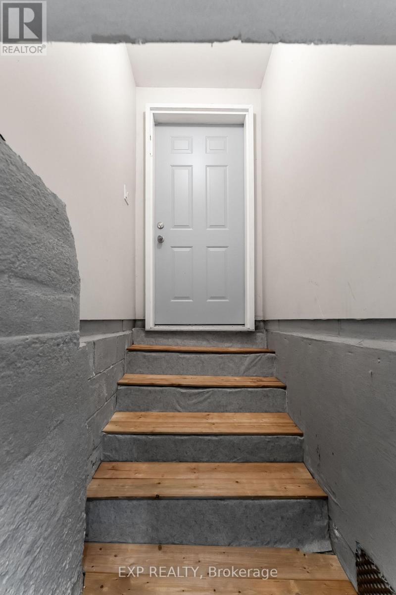 20 Lloyd Street, St. Catharines (Western Hill), Ontario  L2S 2N8 - Photo 30 - X13085250