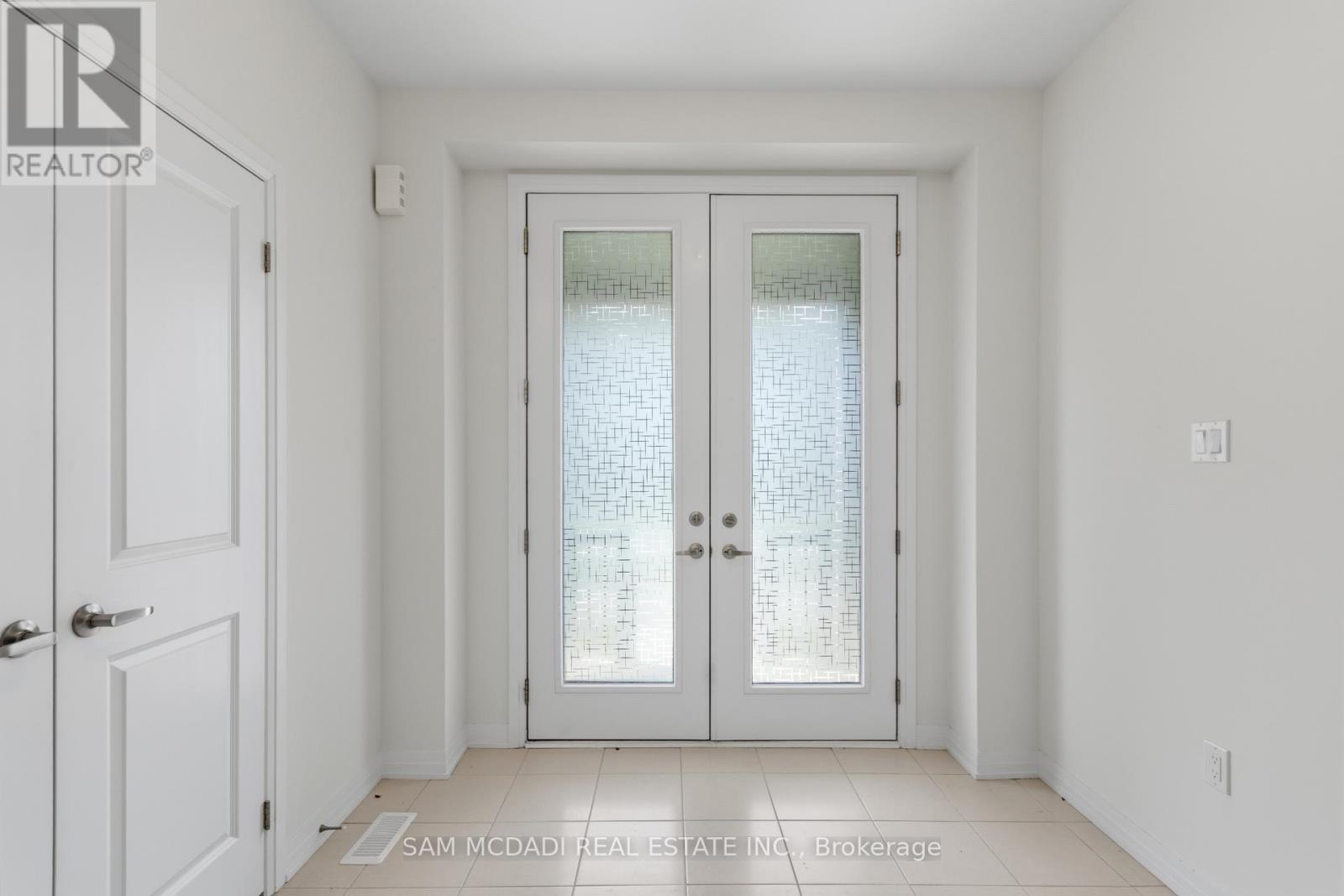 3 Blain Drive, Hamilton, Ontario  L0R 1C0 - Photo 6 - X13053384