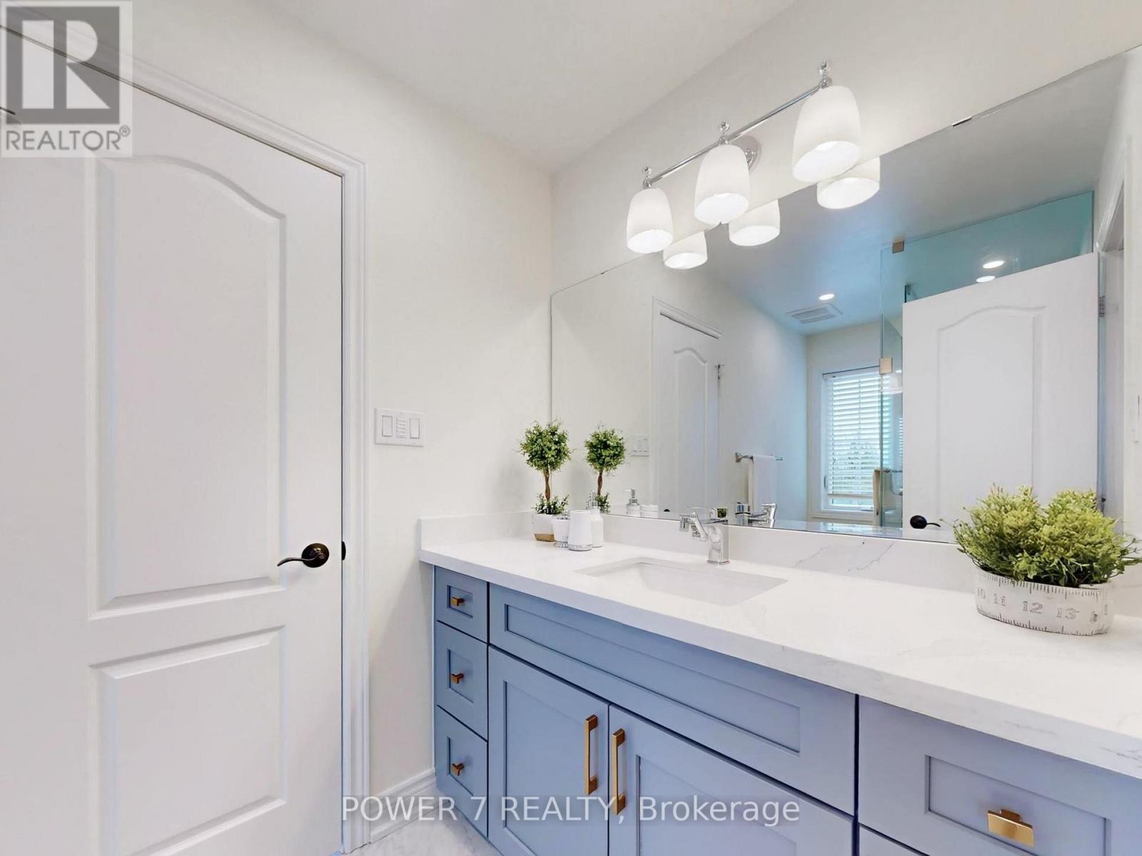 45 Lost Pond Crescent, Whitchurch-Stouffville, Ontario  L4A 0R4 - Photo 32 - N12985358