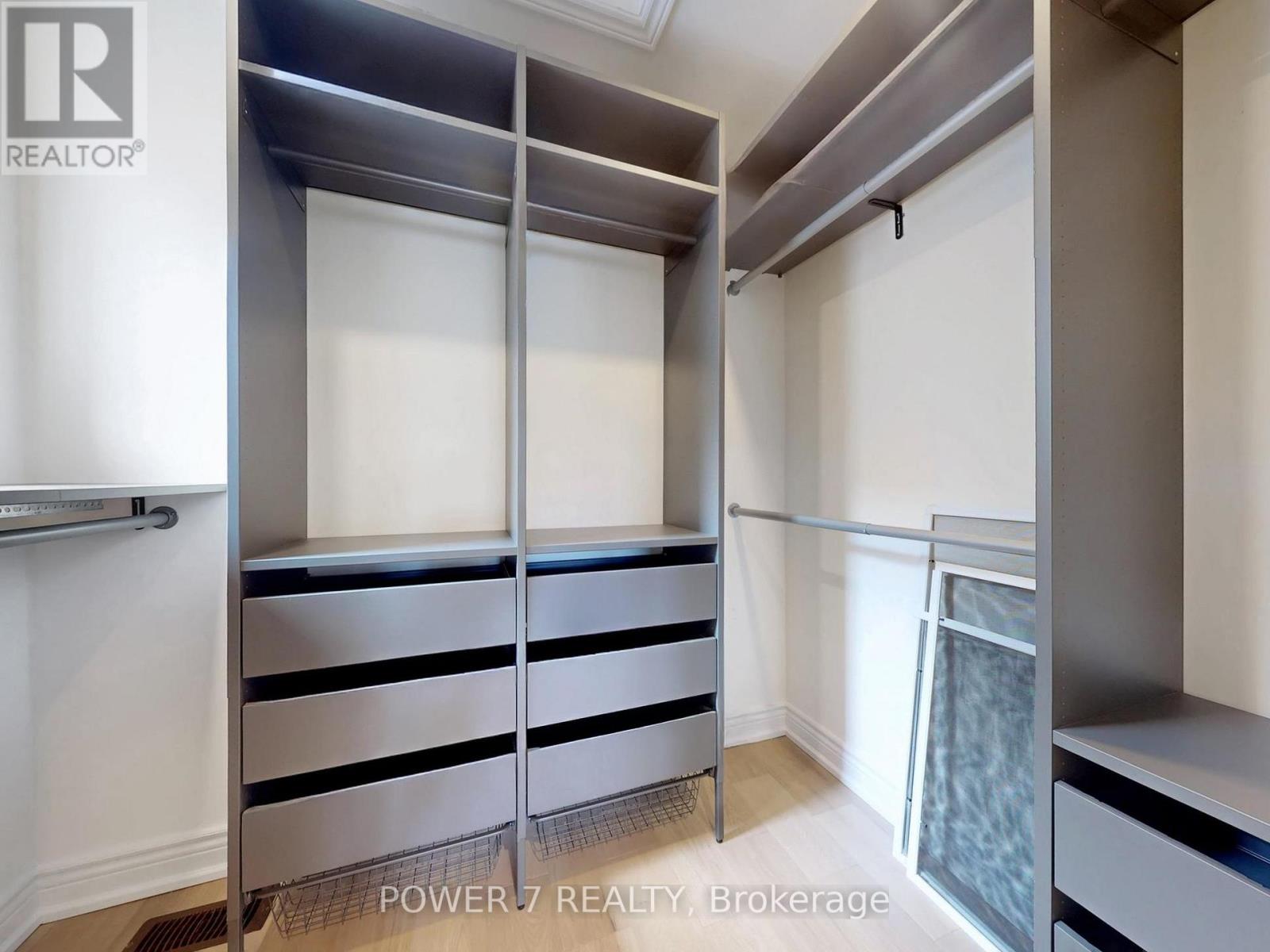 45 Lost Pond Crescent, Whitchurch-Stouffville, Ontario  L4A 0R4 - Photo 22 - N12985358