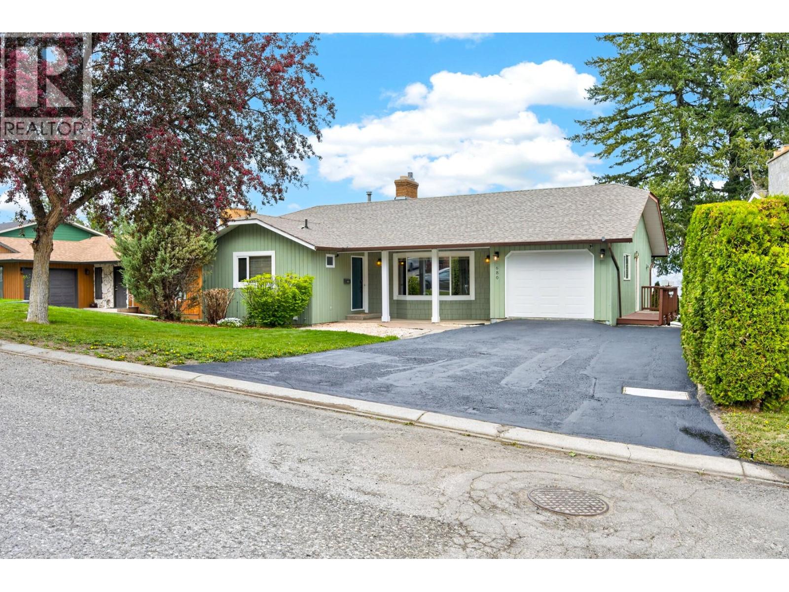 680 Fleming Drive, Kamloops, British Columbia