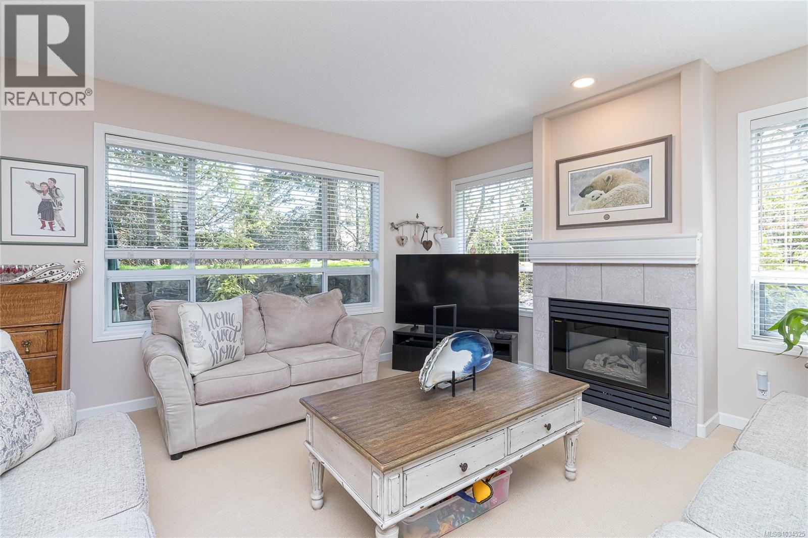 9 4619 Elk Lake Dr, Saanich, British Columbia